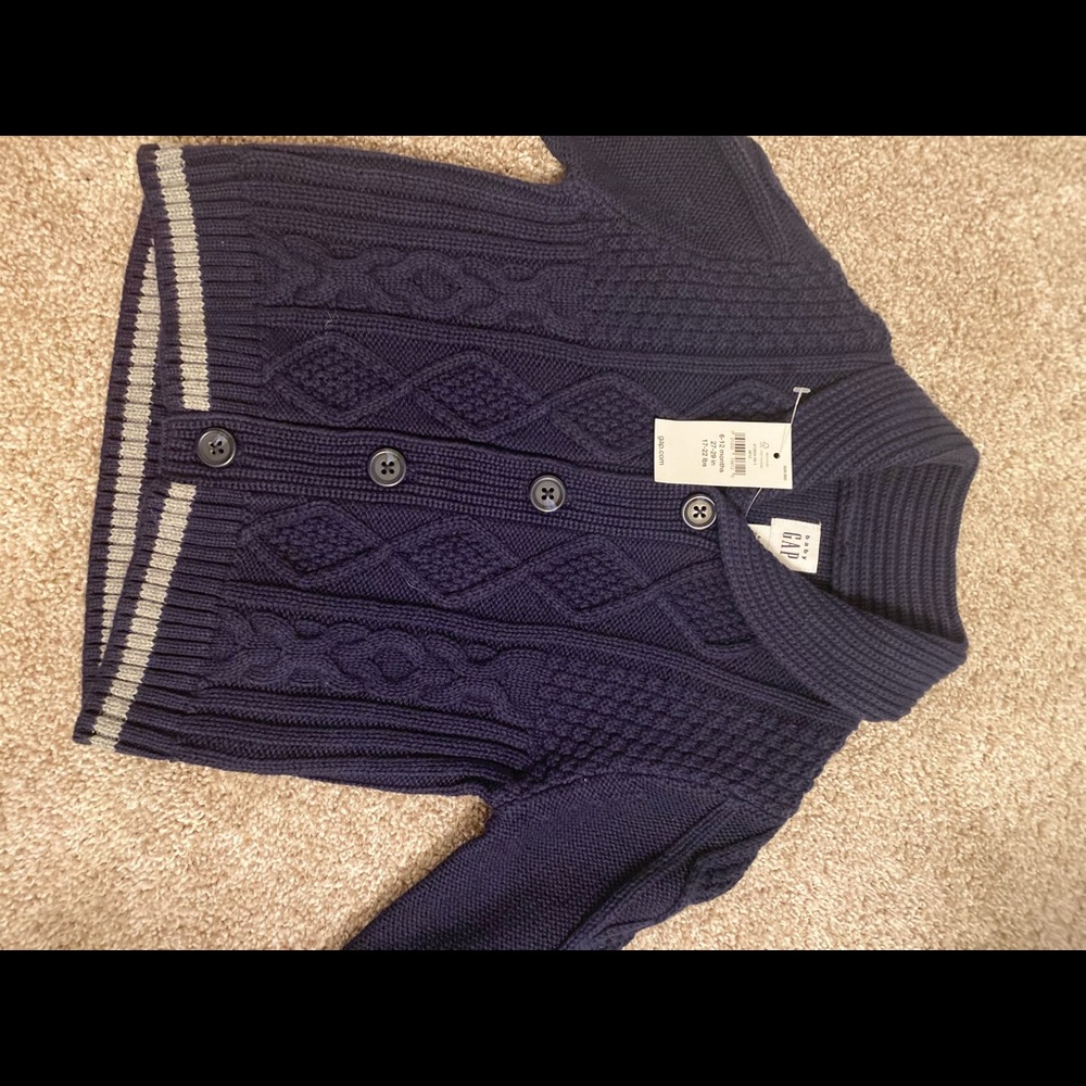 NWT gap knit sweater
